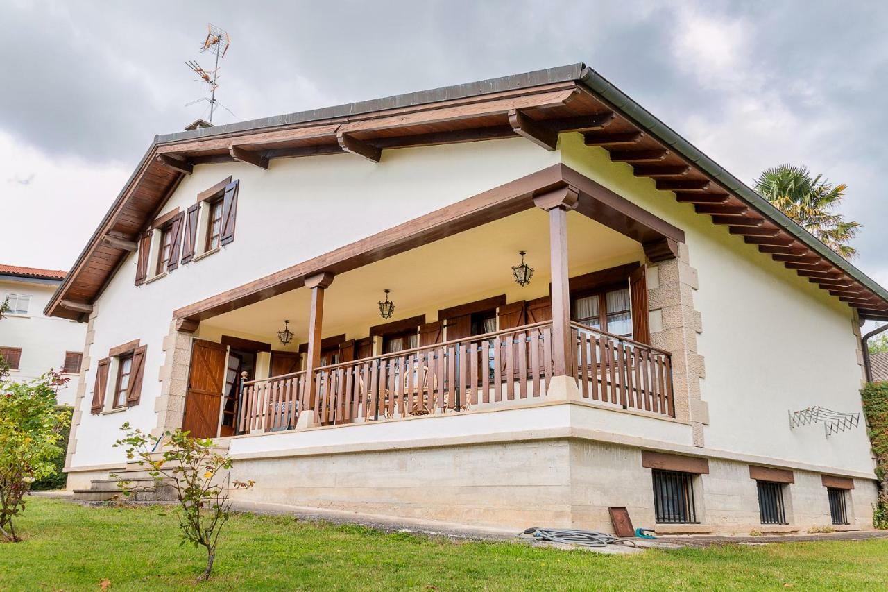 Vivienda Rural Casa Javier Lacunza Aoiz Exterior photo
